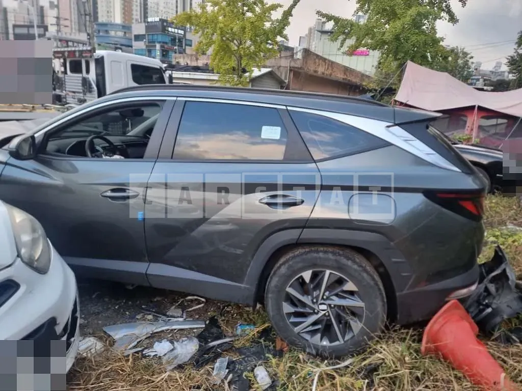 Photo 2 of 7: 2023 Hyundai Tucson NX4 Hybrid — Korean insurance auction