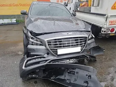 Photo 1 of 26: 2018 Hyundai Genesis /G80, VIN KMHGL412BJU293604 — Korean insurance auction
