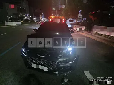 Photo 1 of 11: 2019 Genesis G70 — Korean insurance auction