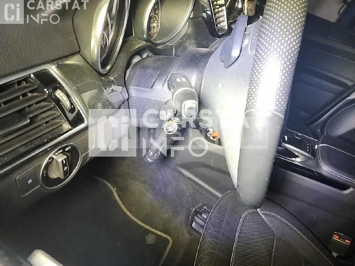 Photo 2 of 39: 2017 Mercedes-Benz GLE350d 4Matic, VIN WDCDA2EB0HA942022 — Korean insurance auction