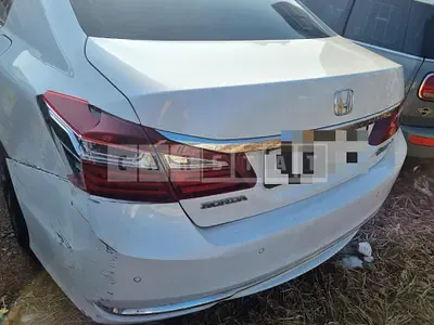 Photo 1 of 43: 2017 Honda Accord 2.4 Ex-L, VIN 1HGCR2680HA514040 — Korean insurance auction