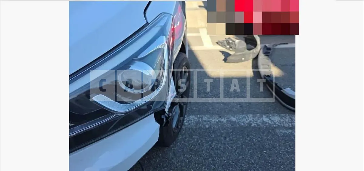 Photo 2 of 53: 2016 Hyundai Santa Fe DM, VIN KMHSW81UBHU737590 — Korean insurance auction