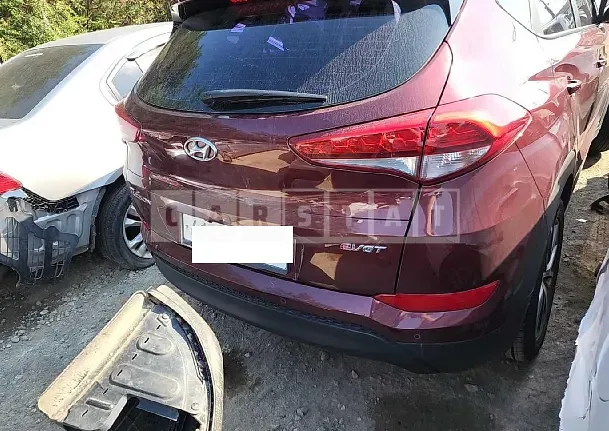 Photo 2 of 12: 2016 Hyundai Tucson, VIN KMHJ3815GGU031182 — Korean insurance auction