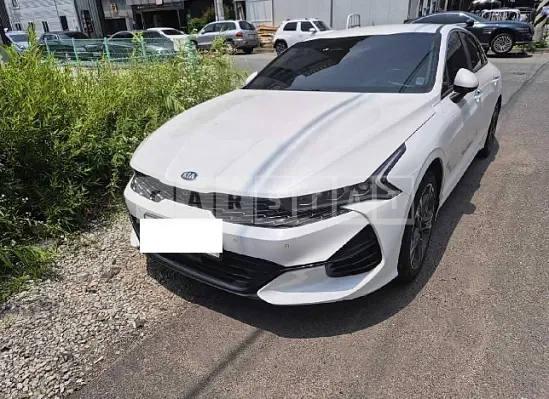 Photo 2 of 8: 2020 Kia K5 — Korean insurance auction