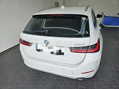 Photo 1 of 15: 2023 BMW 320i Touring — Korean insurance auction