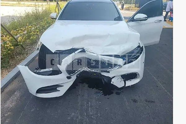Photo 2 of 18: 2020 Mercedes-Benz E350 4Matic, VIN W1KZF8GB6LA845824 — Korean insurance auction