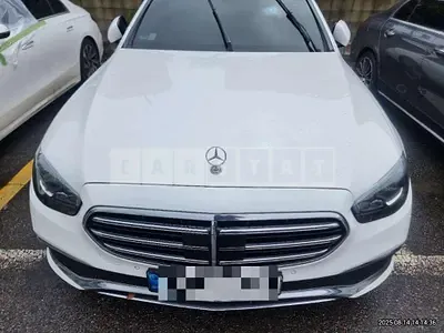 Photo 1 of 8: 2020 Mercedes-Benz E 250 Exclusive — Korean insurance auction