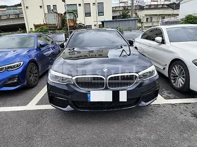 Photo 1 of 14: 2017 BMW 530i — Korean insurance auction