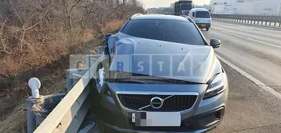 Photo 1 of 4: 2018 Volvo V40CCD3, VIN YV1MZ79K0J2155219 — Korean insurance auction