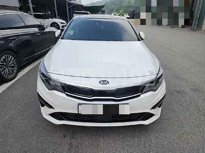 Photo 1 of 16: 2018 Kia K5 Hybrid — Korean insurance auction