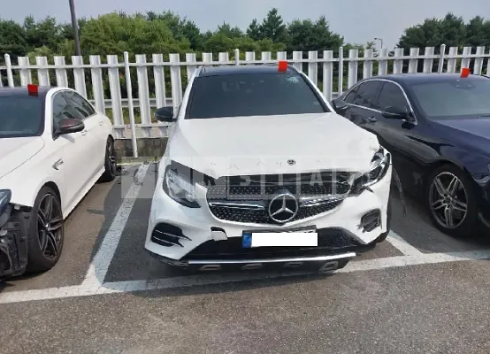 Photo 2 of 33: 2018 Mercedes-Benz AMG GLC43 4Matic, VIN WDC0G6EB0JF431164 — Korean insurance auction
