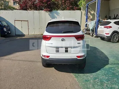 Photo 1 of 15: 2018 Kia Sportage 1.7, VIN KNAPN815GJK500758 — Korean insurance auction