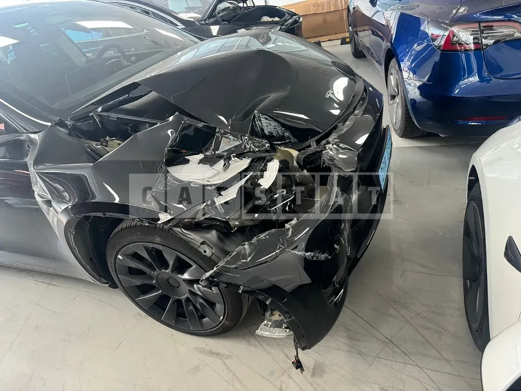 Photo 2 of 32: 2022 Tesla Model Y LongRange, VIN 7SAYGDEE7NF565867 — Korean insurance auction