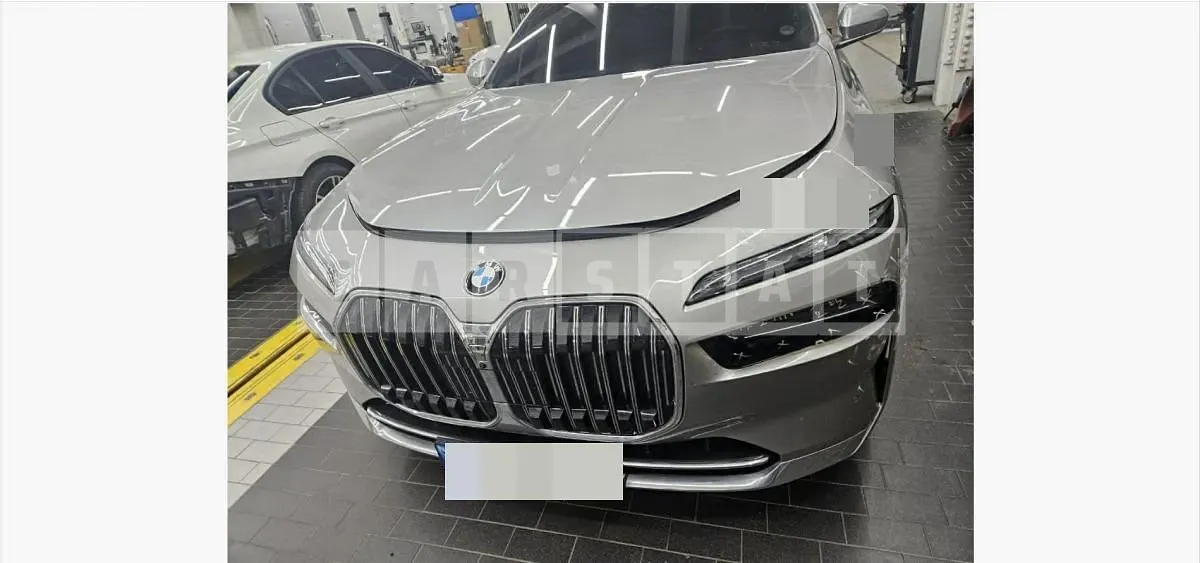 Photo 2 of 2: 2023 BMW (parts) 740i Headlamp — Korean insurance auction