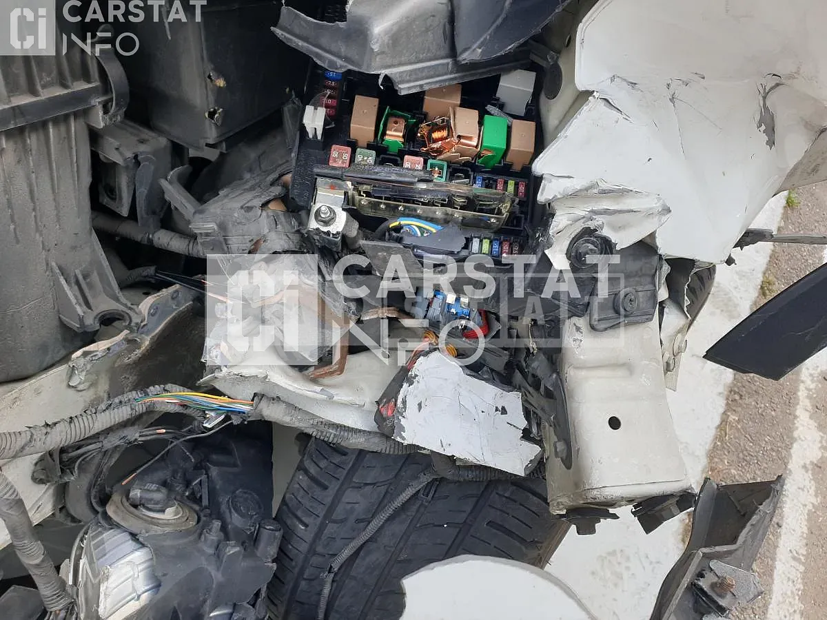 Photo 2 of 6: 2015 Kia Sportage, VIN KNAPB813BGK798589 — Korean insurance auction