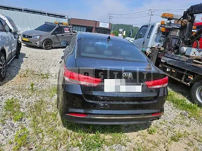 Photo 1 of 5: 2016 Kia K5 2.0 — Korean insurance auction