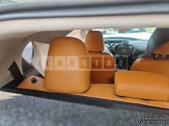 Photo 2 of 18: 2020 Toyota Prius C — Korean insurance auction