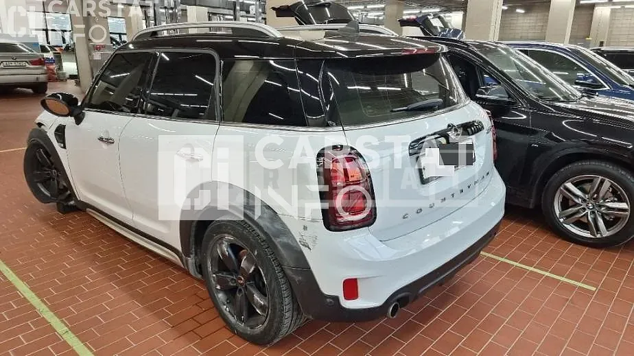 Photo 2 of 11: 2017 MINI Cooper D Countryman, VIN WMWYT9104J3D75192 — Korean insurance auction