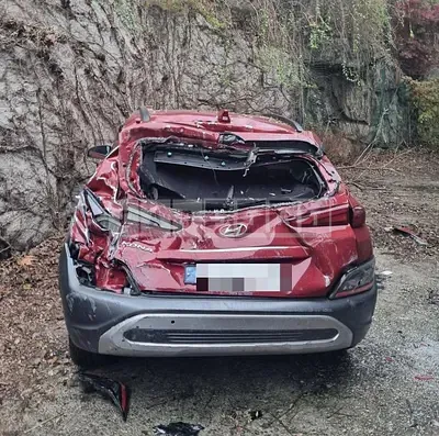Photo 1 of 23: 2021 Hyundai Kona Hybrid — Korean insurance auction