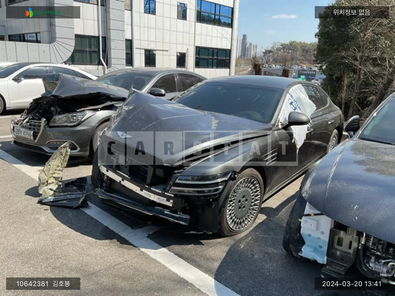 Photo 2 of 21: 2022 Genesis G80, VIN KMTGB41CDNU122861 — Korean insurance auction