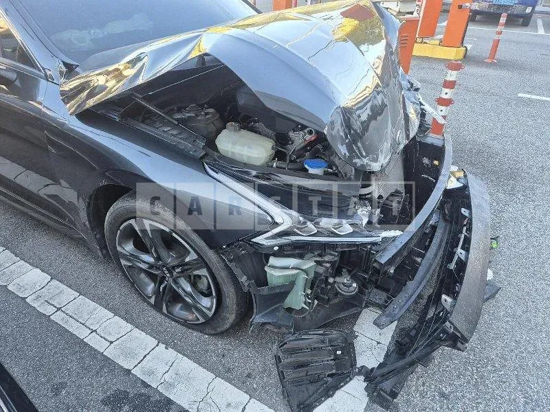 Photo 2 of 13: 2020 Kia K5 — Korean insurance auction