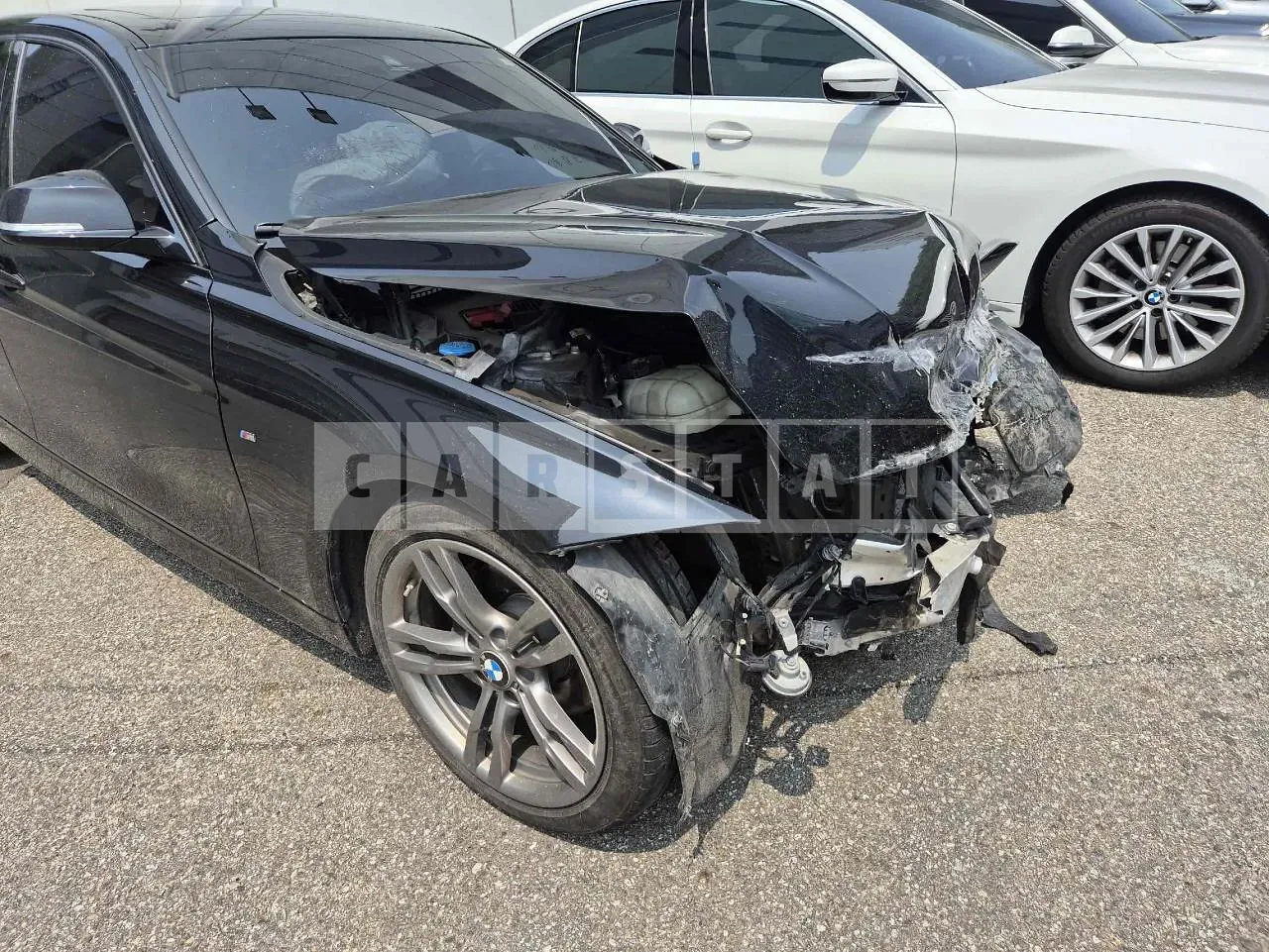 Photo 2 of 18: 2016 BMW 320d, VIN WBA8C5101HK643329 — Korean insurance auction