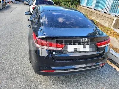 Photo 1 of 9: 2016 Kia K5, VIN KNAGS416BGA056953 — Korean insurance auction
