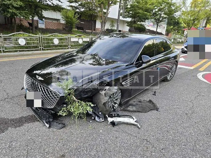 Photo 2 of 7: 2022 Genesis G80 2.5T AWD — Korean insurance auction