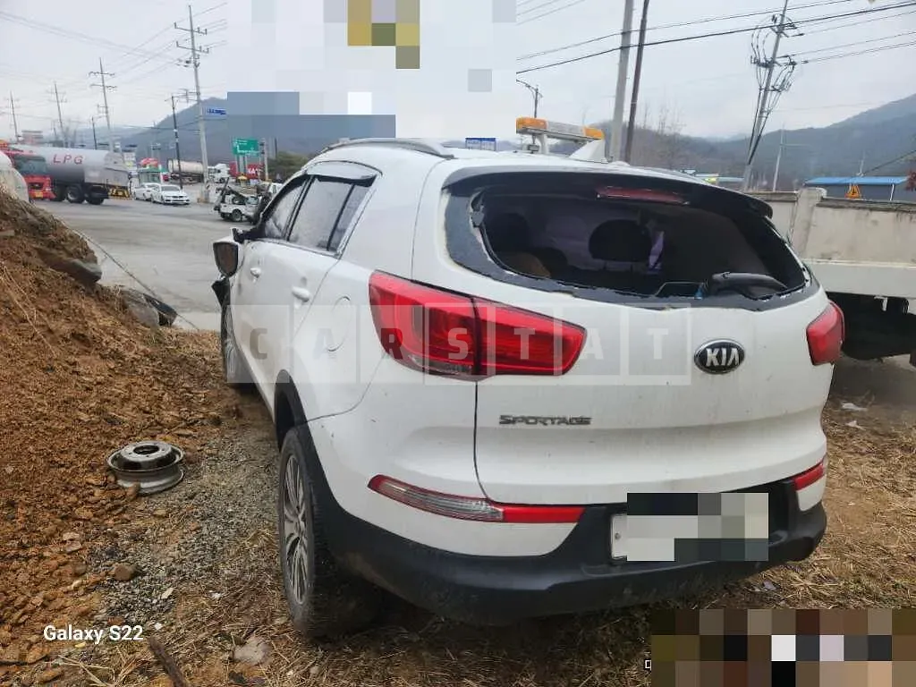 Photo 2 of 8: 2015 Kia Sportage R — Korean insurance auction