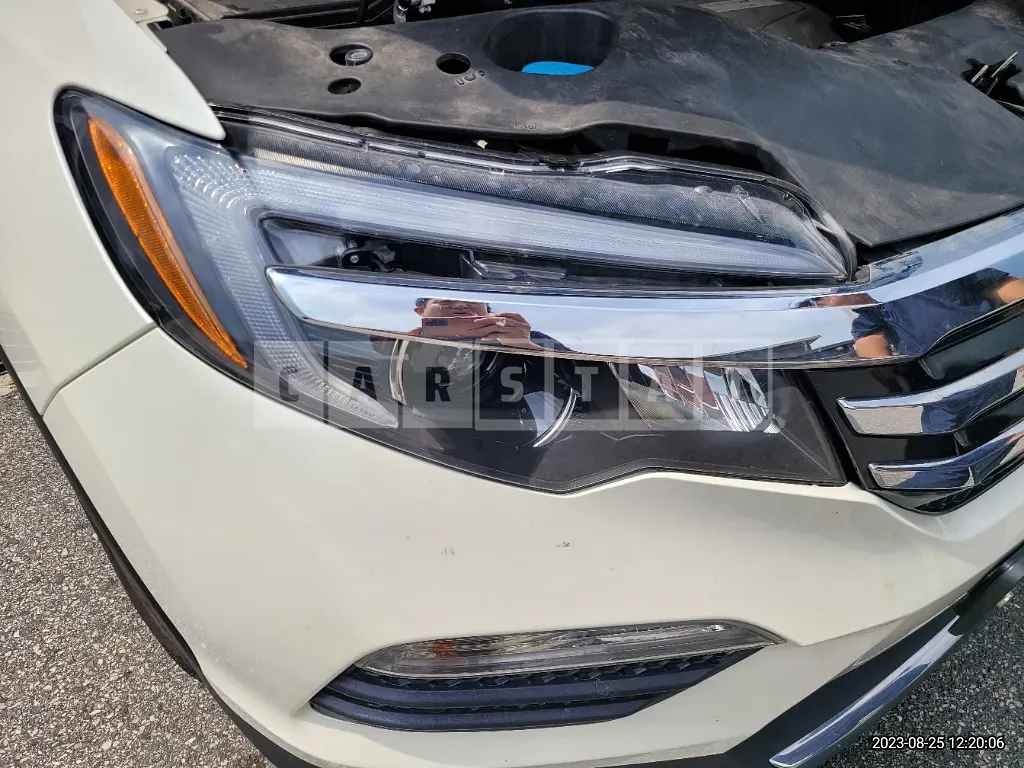 Photo 2 of 39: 2017 Honda Pilot, VIN 5FNYF6850HB201078 — Korean insurance auction