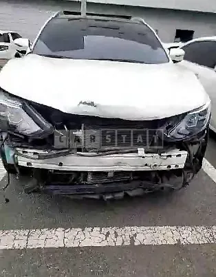 Photo 2 of 9: 2015 Nissan Qashqai, VIN SJNDJ18E8FA222793 — Korean insurance auction