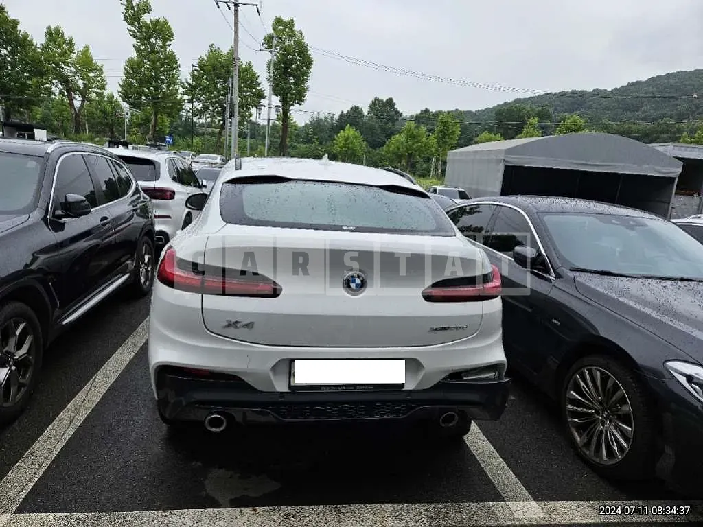 Photo 2 of 12: 2021 BMW X4 xDrive 20d — Korean insurance auction