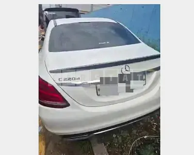 Photo 1 of 18: 2018 Mercedes-Benz C220 d — Korean insurance auction