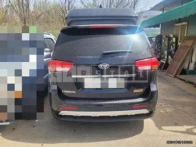 Photo 1 of 20: 2017 Kia Carnival Hi-Limousine Diesel (7 Seater), VIN KNAMB81ABHS344399 — Korean insurance auction