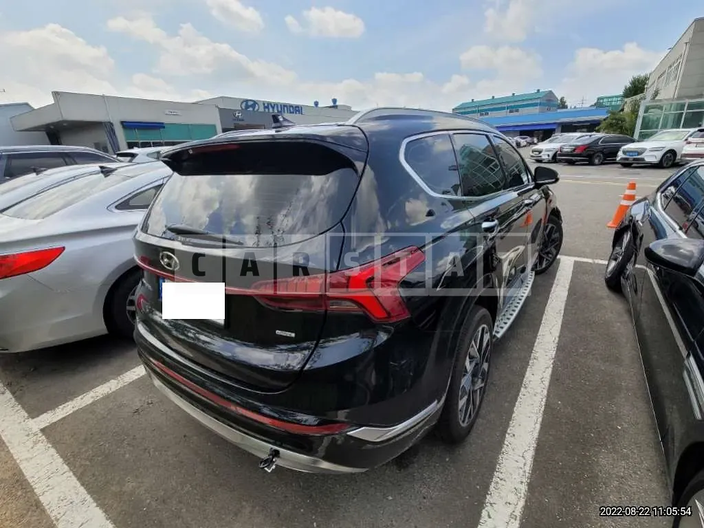 Photo 2 of 12: 2021 Hyundai Santa Fe, VIN KMHS581HHMU321430 — Korean insurance auction