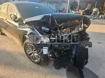 Photo 1 of 33: 2023 Kia K5 — Korean insurance auction