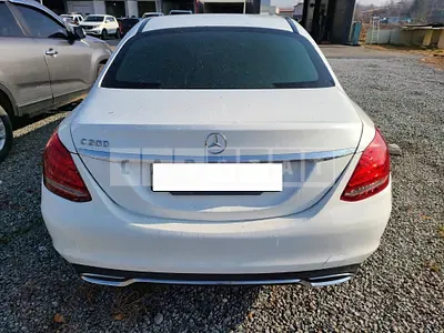 Photo 1 of 21: 2016 Mercedes-Benz C 200, VIN WDDWF4CB5GF397960 — Korean insurance auction