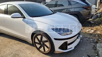 Photo 1 of 15: 2022 Hyundai IONIQ 6 — Korean insurance auction