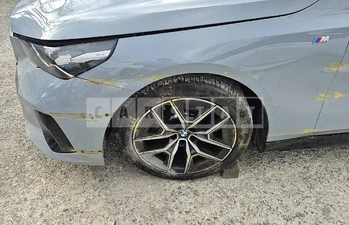 Photo 2 of 50: 2024 BMW 520i — Korean insurance auction