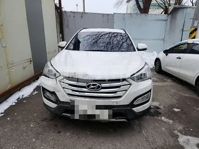 Photo 1 of 11: 2014 Hyundai Santa Fe DM — Korean insurance auction