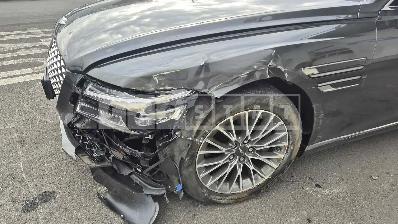 Photo 2 of 17: 2023 Genesis G80, VIN KMTGB41CBPU175709 — Korean insurance auction