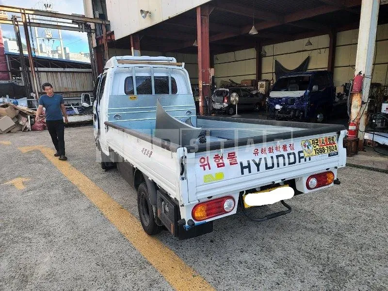Photo 2 of 6: 2022 Hyundai Potter 2 Institutes, VIN KMFZCZ7NFNU026442 — Korean insurance auction