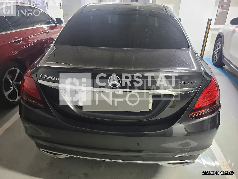 Photo 2 of 19: 2020 Mercedes-Benz C220d 4Matic, VIN W1KWF1FB7LR569229 — Korean insurance auction