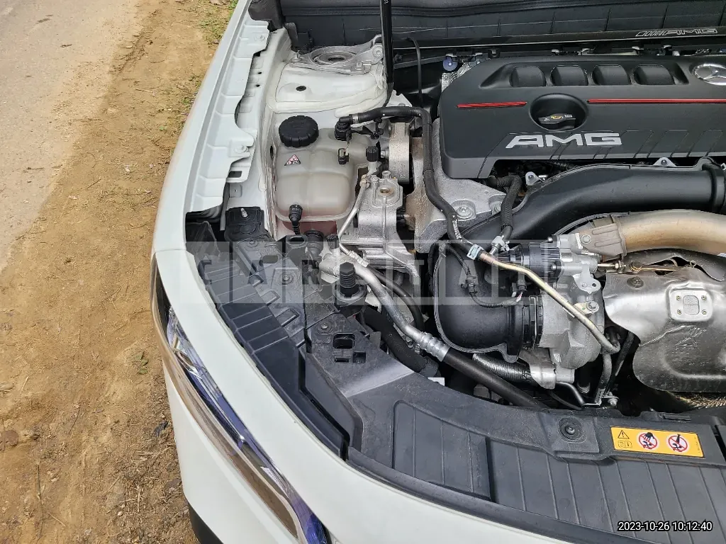 Photo 2 of 18: 2022 Mercedes-Benz GLB35 4Matic, VIN W1N4M5BB3NW238522 — Korean insurance auction