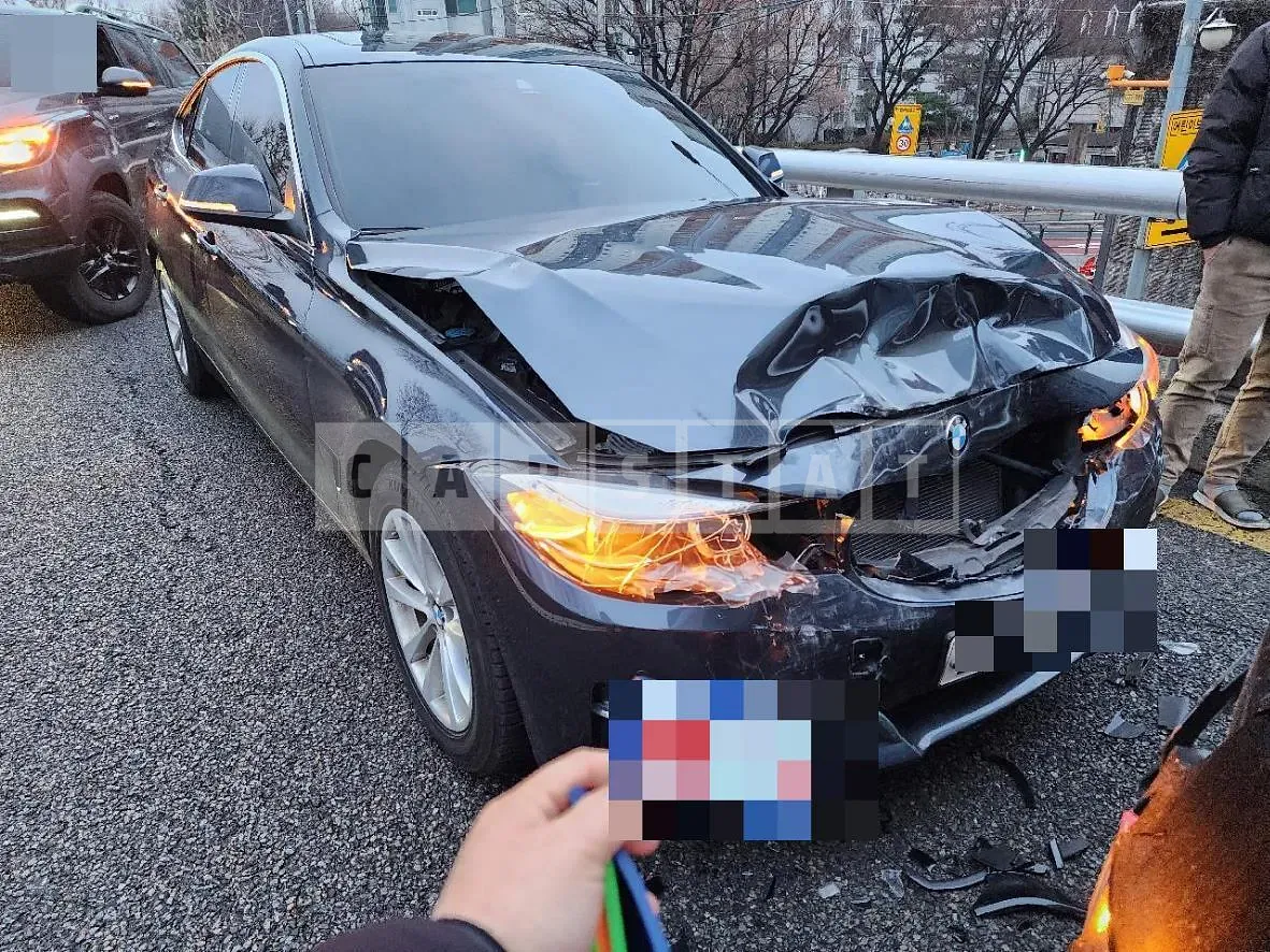 Photo 2 of 44: 2017 BMW 320d Gran Turismo, VIN WBA8T3100JG803536 — Korean insurance auction