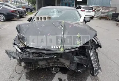 Photo 1 of 13: 2023 Kia K5 — Korean insurance auction
