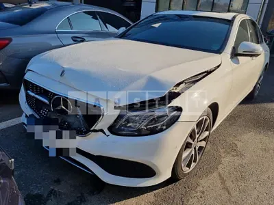 Photo 1 of 11: 2019 Mercedes-Benz E300 4Matic — Korean insurance auction