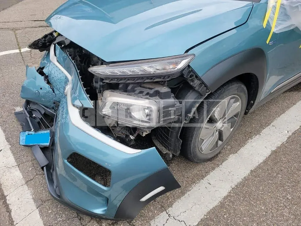 Photo 2 of 27: 2019 Hyundai Kona Electric, VIN KMHK381GFKU035476 — Korean insurance auction