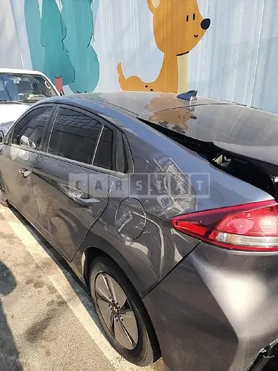 Photo 1 of 8: 2019 Hyundai IONIQ Hybrid — Korean insurance auction