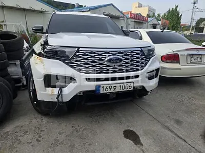Photo 1 of 11: 2021 Ford Explorer 3.0 — Korean insurance auction